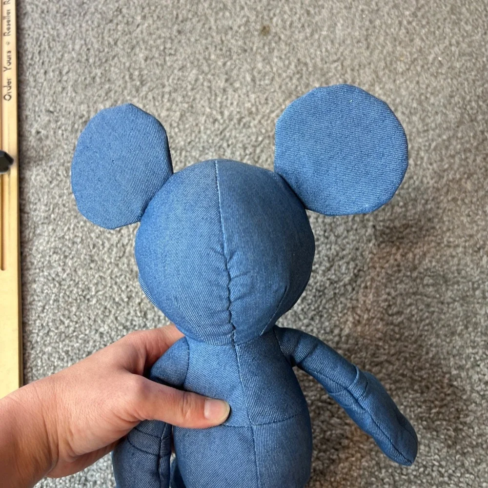 American Eagle Outfitters character family
